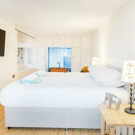 度假居 Stunning Modern In The Paintworks *