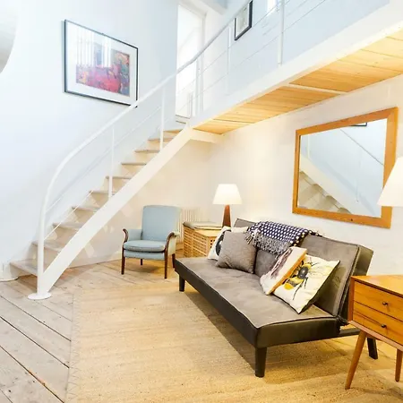 Stunning Modern In The Paintworks *