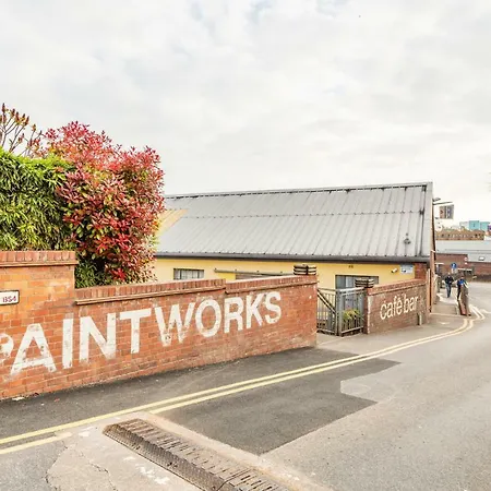 Stunning Modern In The Paintworks *